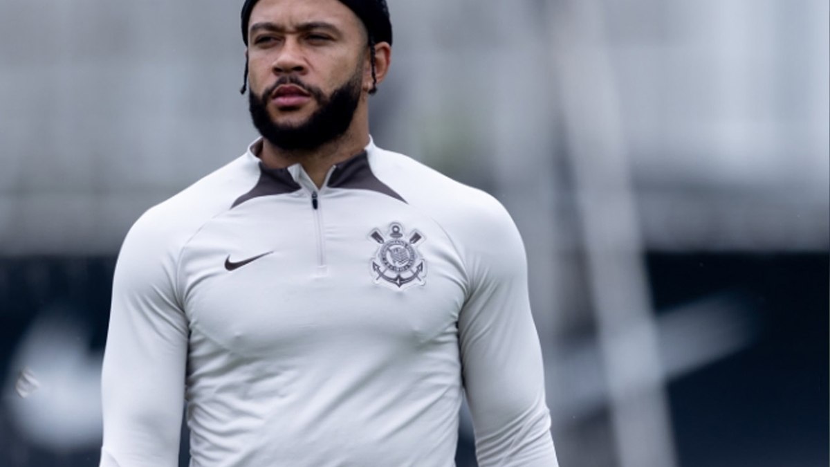 Com Depay, Corinthians encerra preparação para o dérbi, pelo Brasileirão Com Depay, Corinthians encerra preparação para o dérbi, pelo Brasileirão
