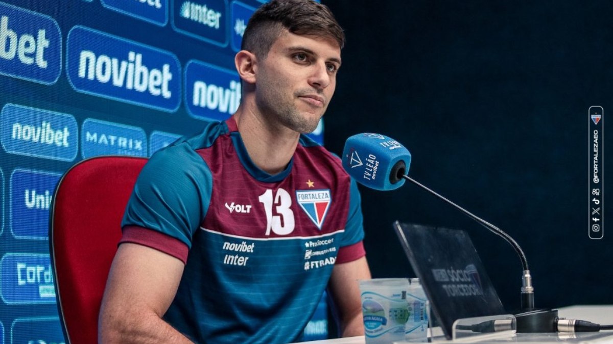 Kuscevic é convocado pela seleção chilena para as Eliminatórias Kuscevic é convocado pela seleção chilena para as Eliminatórias