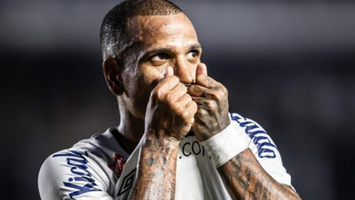 Otero projeta duelo decisivo contra o Coritiba: ‘Manter a concentração 100%’ Otero projeta duelo decisivo contra o Coritiba: ‘Manter a concentração 100%’