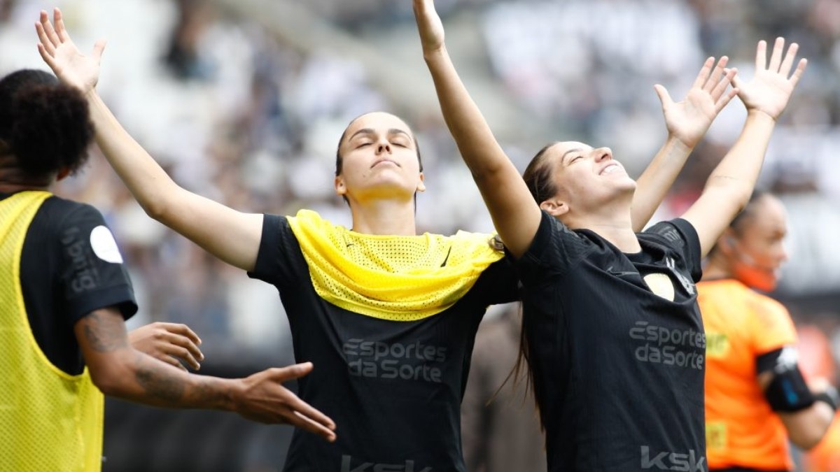 Depois de enfrentar o São Paulo na semi, Corinthians terá o Palmeiras na final do Paulistão Feminino Depois de enfrentar o São Paulo na semi, Corinthians terá o Palmeiras na final do Paulistão Feminino