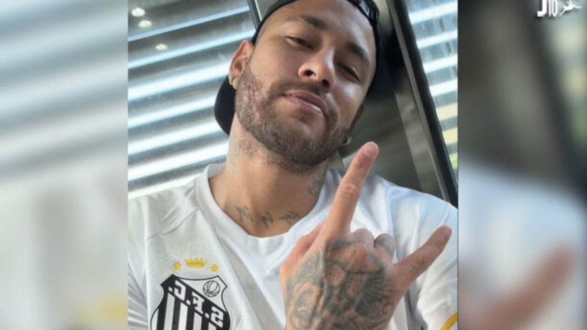 Jornalista diz que Santos tem data para anunciar Neymar Jornalista diz que Santos tem data para anunciar Neymar