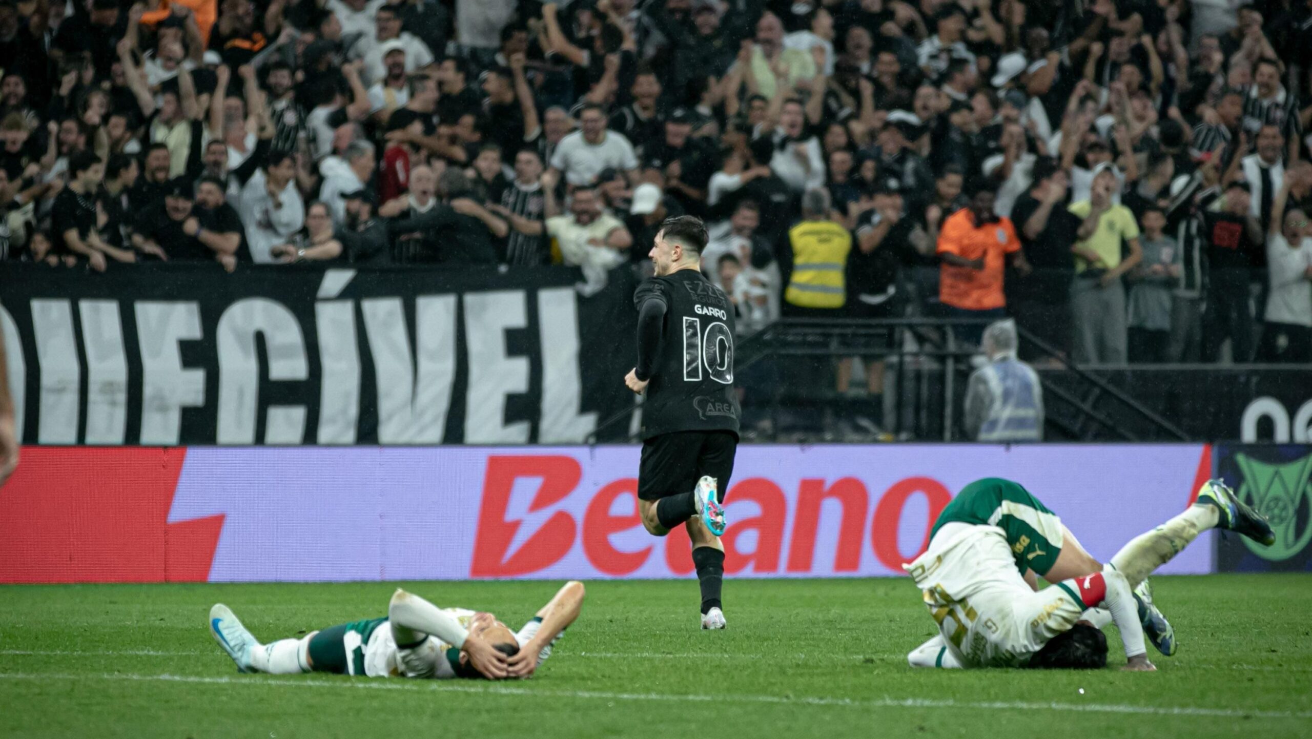 Chances de rebaixamento do Corinthians despencam; veja ranking após 32ª rodada Chances de rebaixamento do Corinthians despencam; veja ranking após 32ª rodada