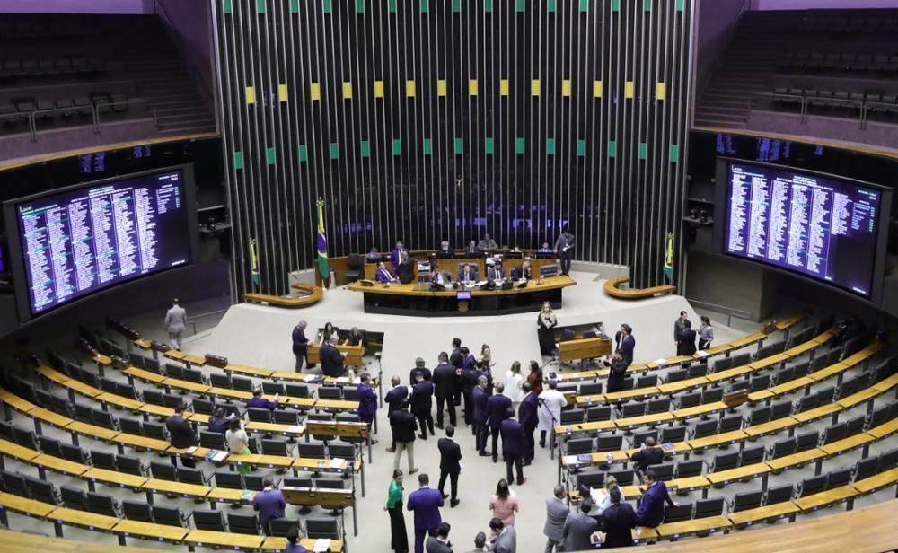 Oposição organiza comitiva com 37 deputados para ir à posse de Donald Trump; veja lista Oposição organiza comitiva com 37 deputados para ir à posse de Donald Trump; veja lista