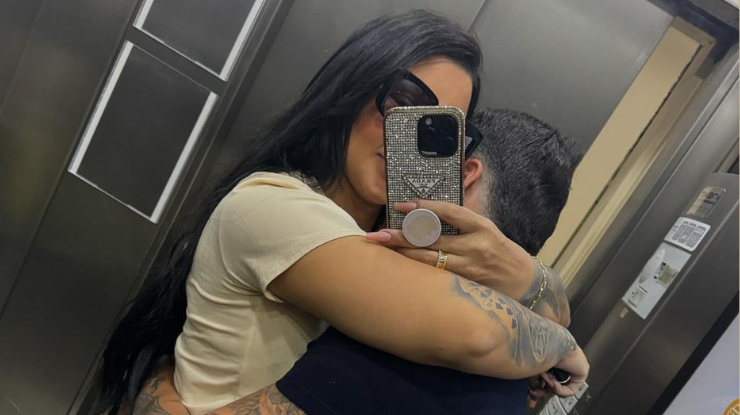 Após reatar casamento, Jenny Miranda diz que se prepara para ser mãe novamente Após reatar casamento, Jenny Miranda diz que se prepara para ser mãe novamente