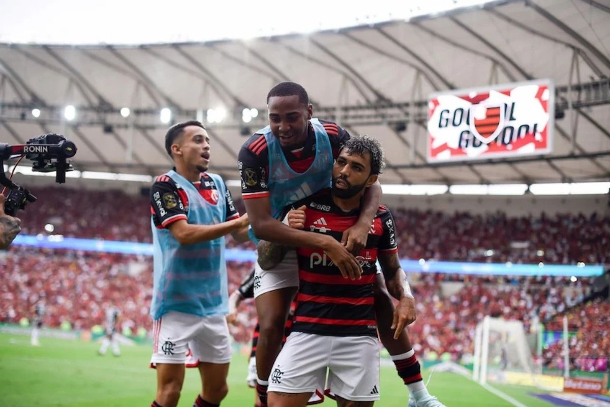 Copa do Brasil: Flamengo larga na frente no primeiro jogo da decisão do título Copa do Brasil: Flamengo larga na frente no primeiro jogo da decisão do título