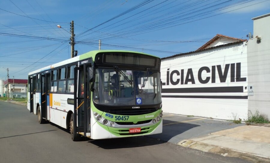 Homem é preso em Aparecida ao importunar passageira de ônibus Homem é preso em Aparecida ao importunar passageira de ônibus
