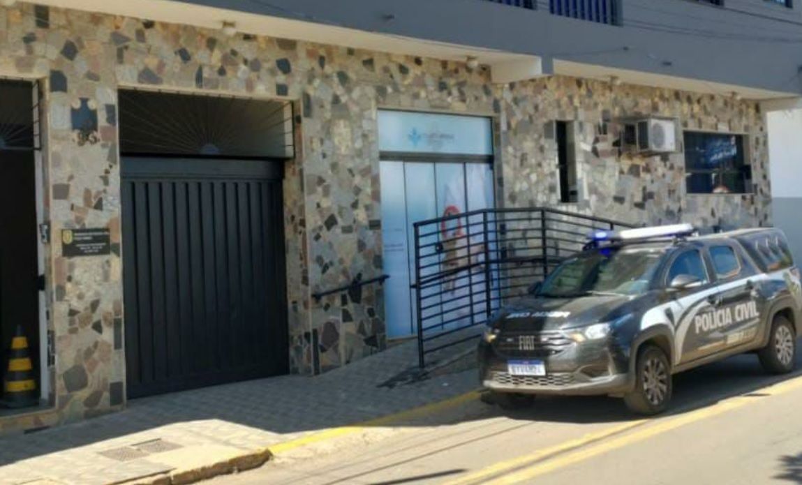 Mulher que gravou áudio com conteúdo racista é indiciada em Minas Gerais Mulher que gravou áudio com conteúdo racista é indiciada em Minas Gerais