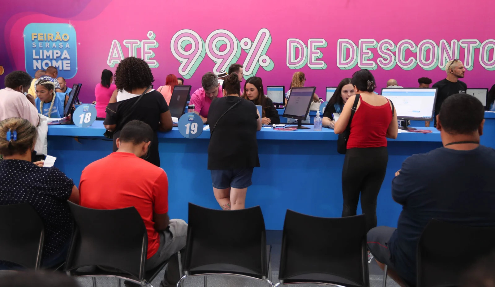Feirão do Serasa abre negociação com descontos de até 99% em dívidas Feirão do Serasa abre negociação com descontos de até 99% em dívidas