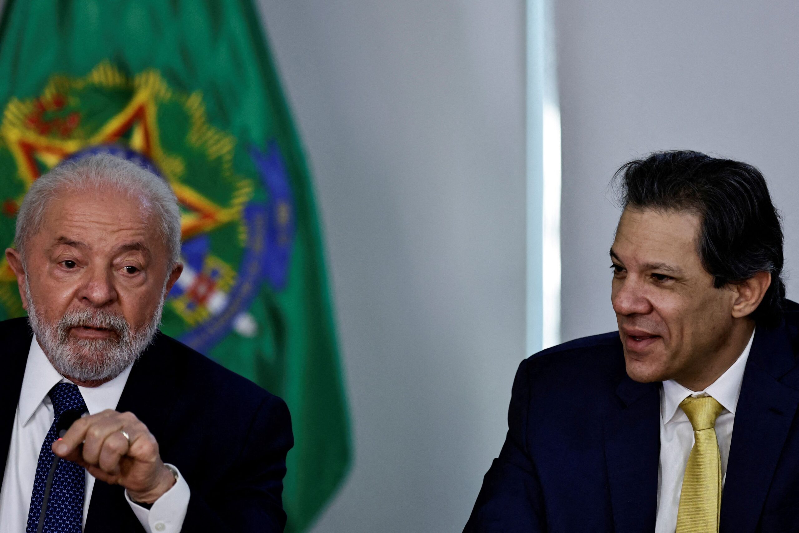 Reunião para definir revisão de gastos encerra sem definição e assunto será retomado nesta sexta (8) Reunião para definir revisão de gastos encerra sem definição e assunto será retomado nesta sexta (8)