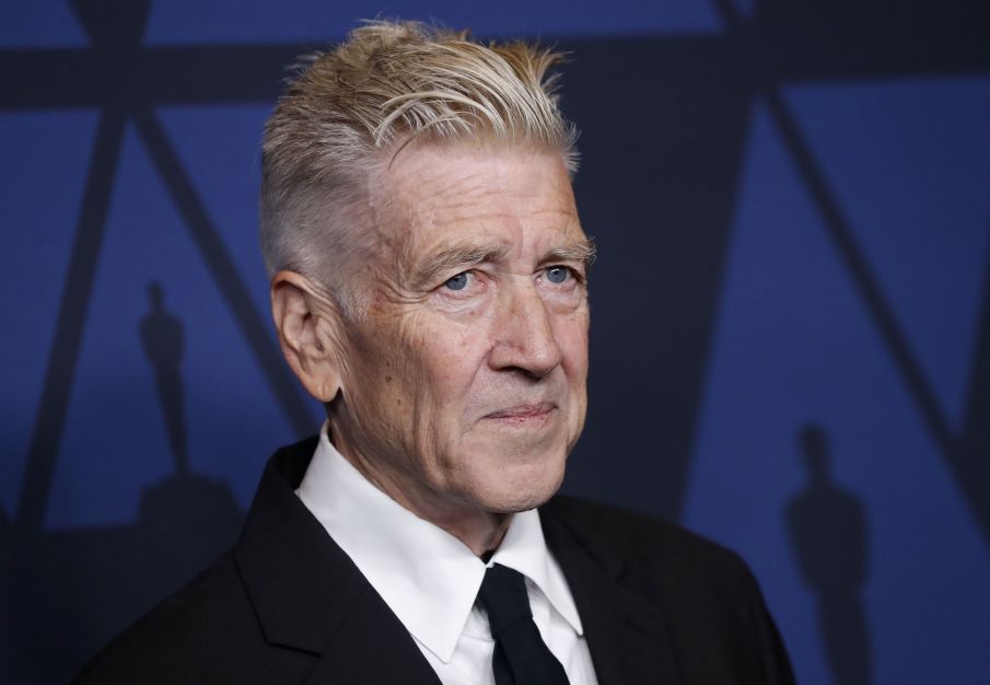 Diagnosticado com enfisema, David Lynch diz que começou a fumar com 8 anos Diagnosticado com enfisema, David Lynch diz que começou a fumar com 8 anos
