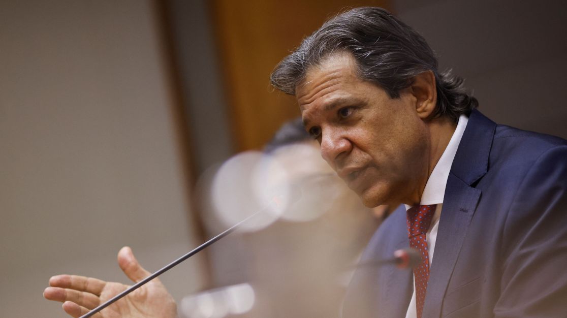 Com Haddad em Brasília, equipe econômica deve “acelerar” pacote de cortes de gastos nesta semana Com Haddad em Brasília, equipe econômica deve “acelerar” pacote de cortes de gastos nesta semana